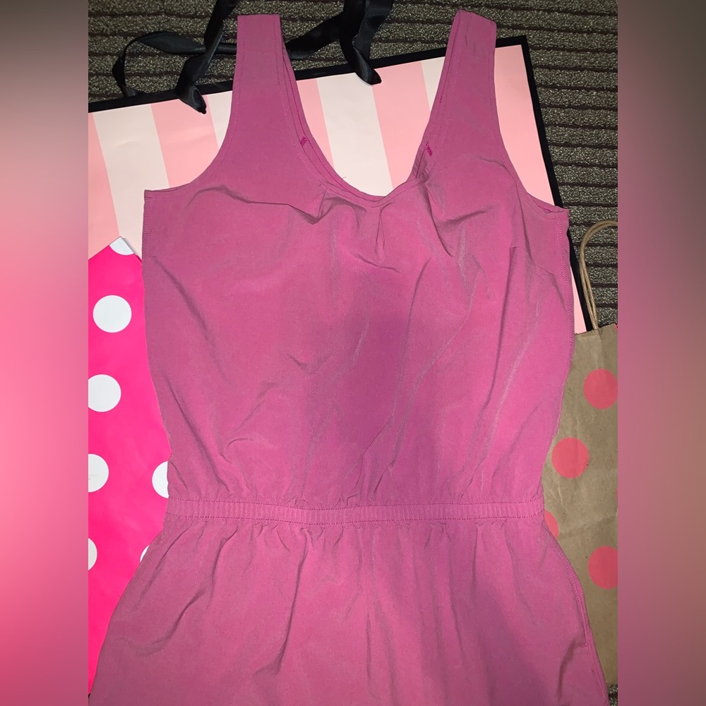 Women’s size 4 Northface Dress. Pink. - Picture 3 of 11